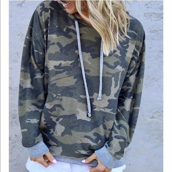 Pink Lily Camo Sweatshirt - Picture 1 of 2